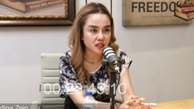 YouTube/Ana Sofa Yuking