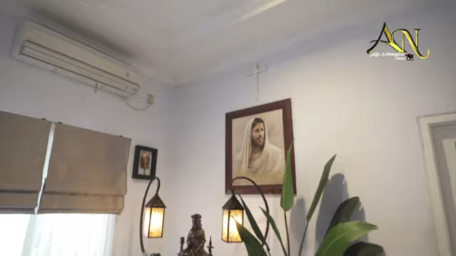 YouTube/Adjie Notonegoro Official