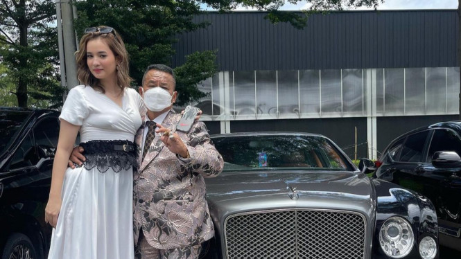 Instagram/hotmanparisofficial