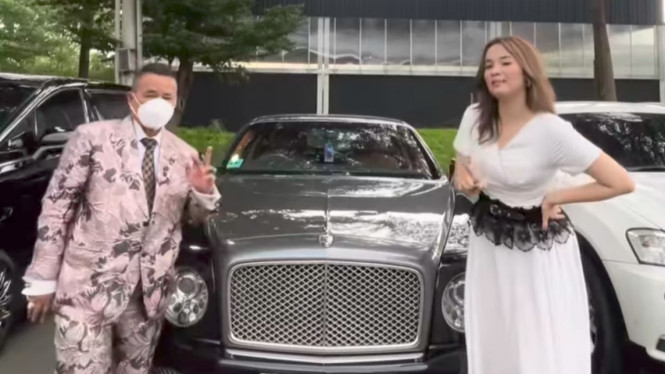 Instagram/hotmanparisofficial