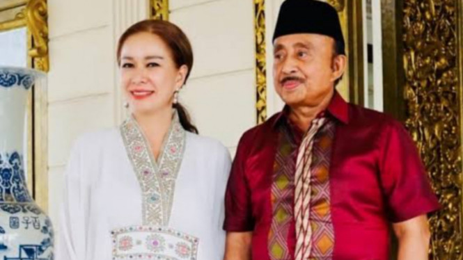 instagram/donna.latief