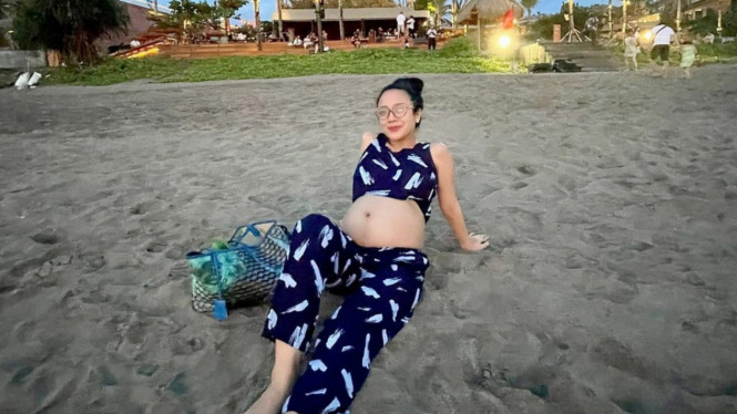 Instagram/dea_ananda