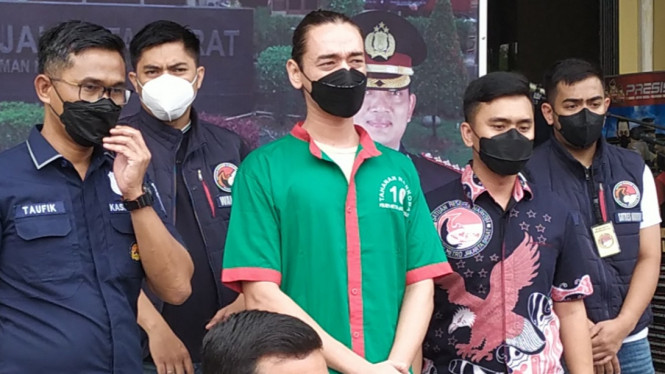 IntipSeleb/ Wahyu Firmansyah