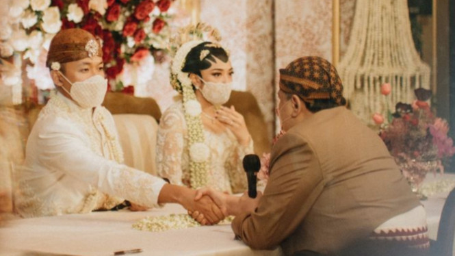 Instagram/@thebridestory