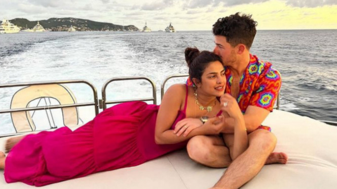 Instagram/@priyankachopra