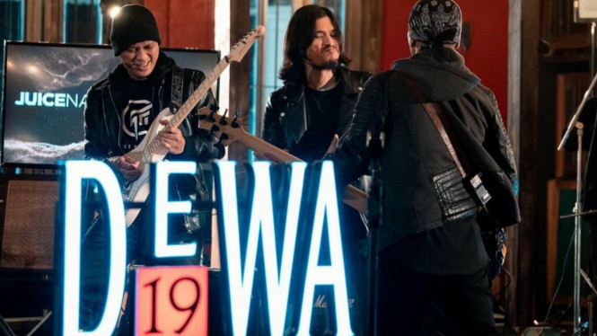 Instagram/officialdewa19