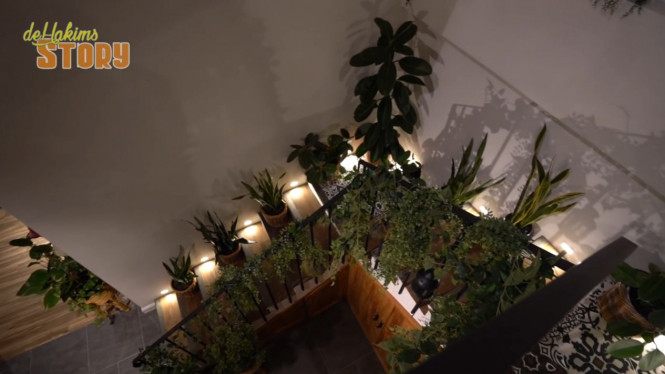 YouTube/deHakims Story