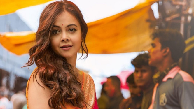 Instagram/ @devoleena