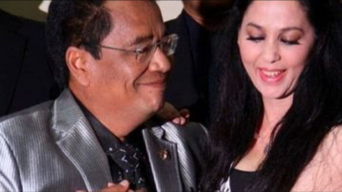 YouTube/politik one air