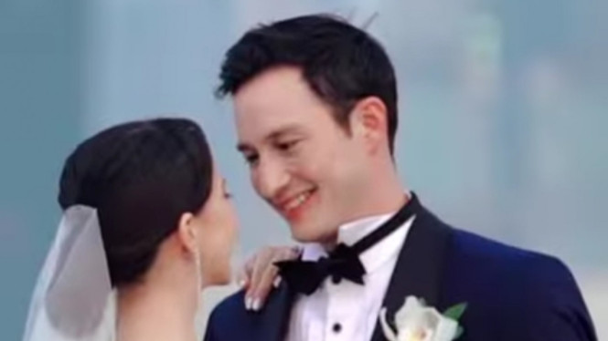 Instagram/mike_lewis