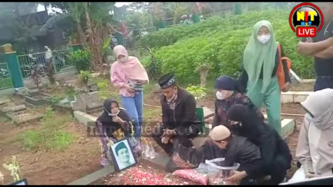 YouTube/Official Nitnot