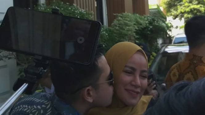 IntipSeleb/Nur Alfira