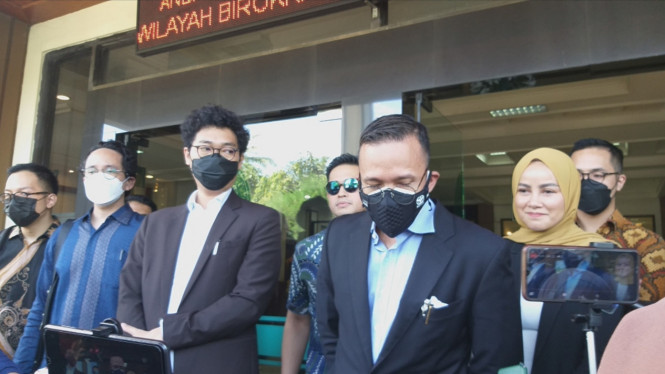 IntipSeleb/Nur Alfira