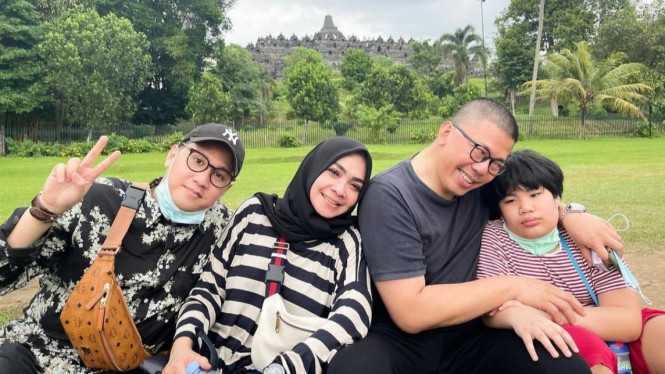 Instagram/ @rieta_amilia