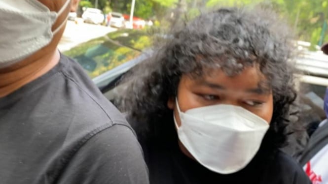 IntipSeleb/Nur Alfira