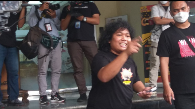 IntipSeleb/Nur Alfira