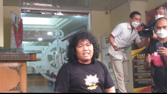 IntipSeleb/Nur Alfira