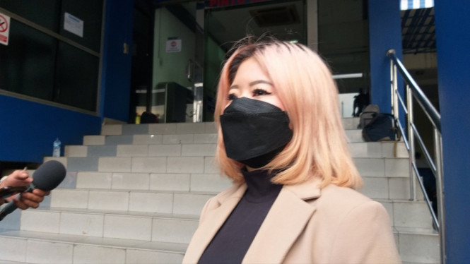 IntipSeleb/Nur Alfira