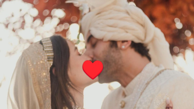 Instagram/aliaabhatt