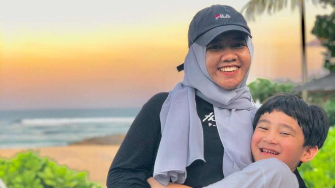 Instagram/@shela_lala96