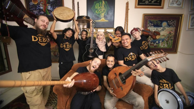 Instagram/ @debu.online