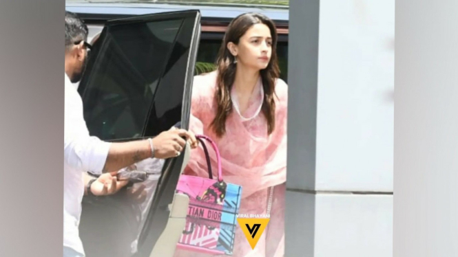 5 Potret Perdana Alia Bhatt Pasca Nikahi Ranbir Kapoor, Anggun Banget!