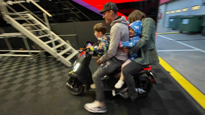 Twitter/ Simon Patterson