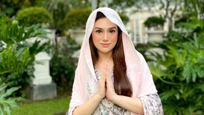 Instagram/celine_evangelista