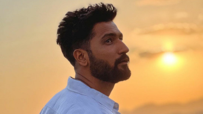 Instagram/vickykaushal
