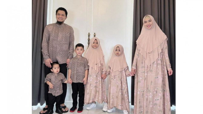 Instagram/@okisetianadewi