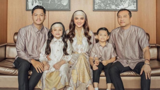 Instagram/@ashanty_ash