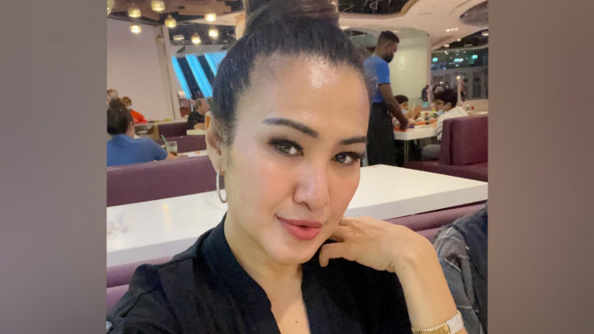 Instagram/lizanataliaofficial