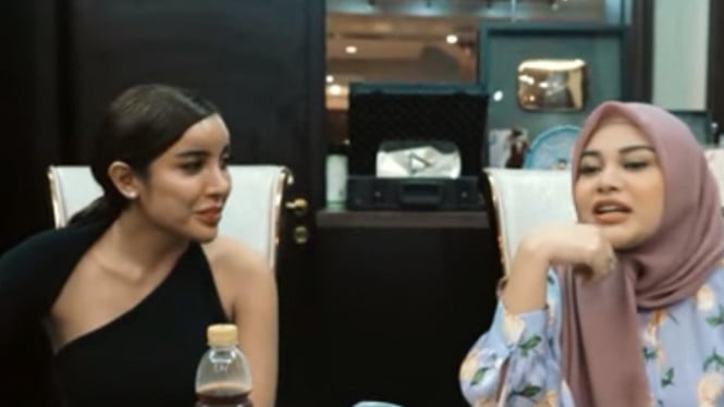 YouTube/Aurelie Atta