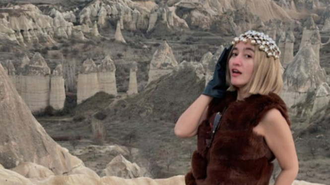 Instagram/@indahsariofficial