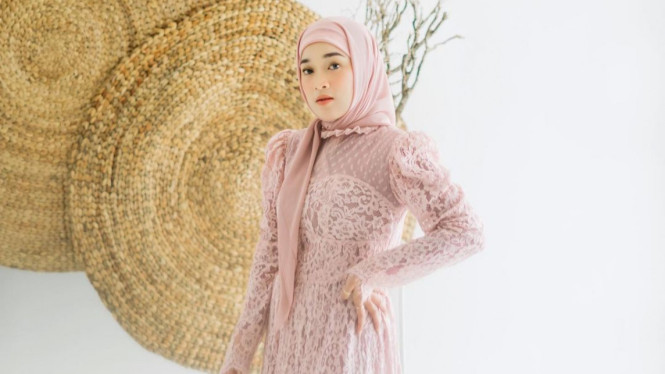 Instagram/Ririe_fairus