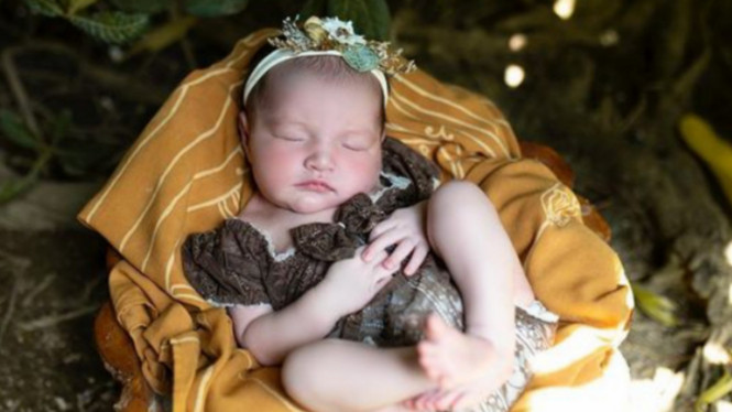 Instagram/@nadinelist