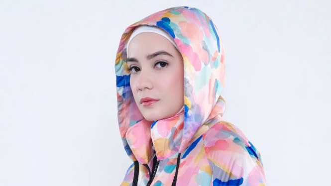 Instagram/anneofficial1990