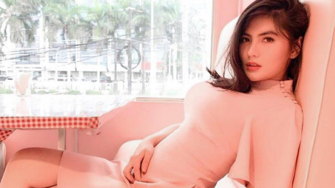 Instagram/angelalee87