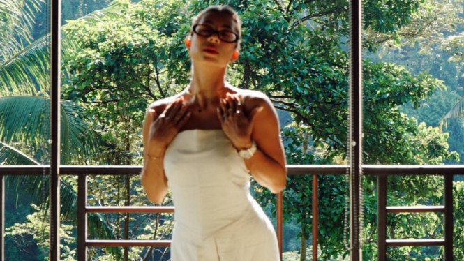 Instagram/jenniferbachdim