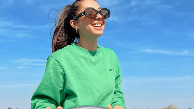 Instagram/jenniferbachdim