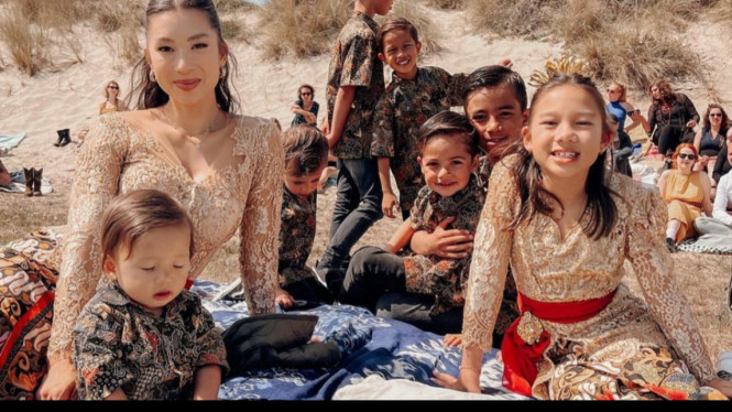 Instagram/jenniferbachdim