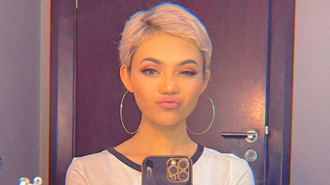 Instagram/@rinanose16