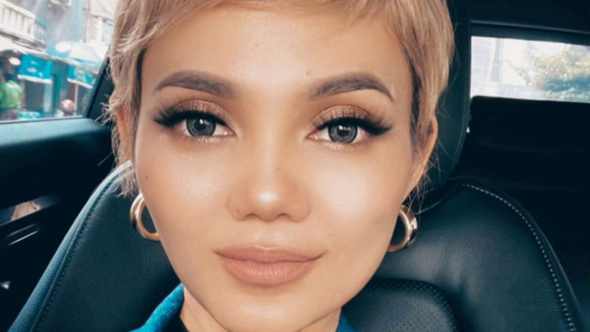 Instagram/@rinanose16