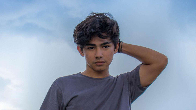 Instagram/@andrewkalaweit