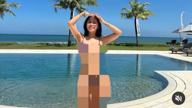 Instagram/ @rachelvennya