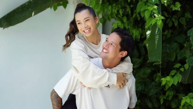 Instagram/jenniferbachdim