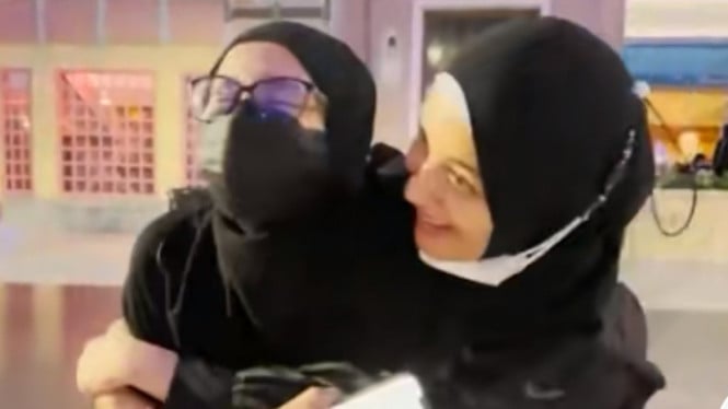 TikTok/officialmnctv