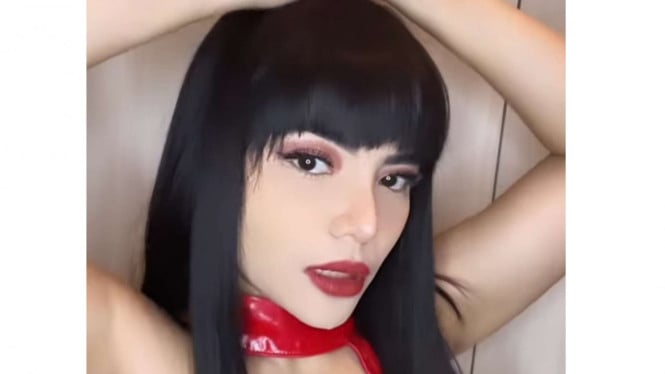 Instagram/@dinar_candy