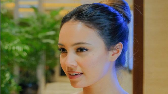 Instagram/anggikabolsterli