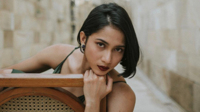 instagram/aghninyhaque